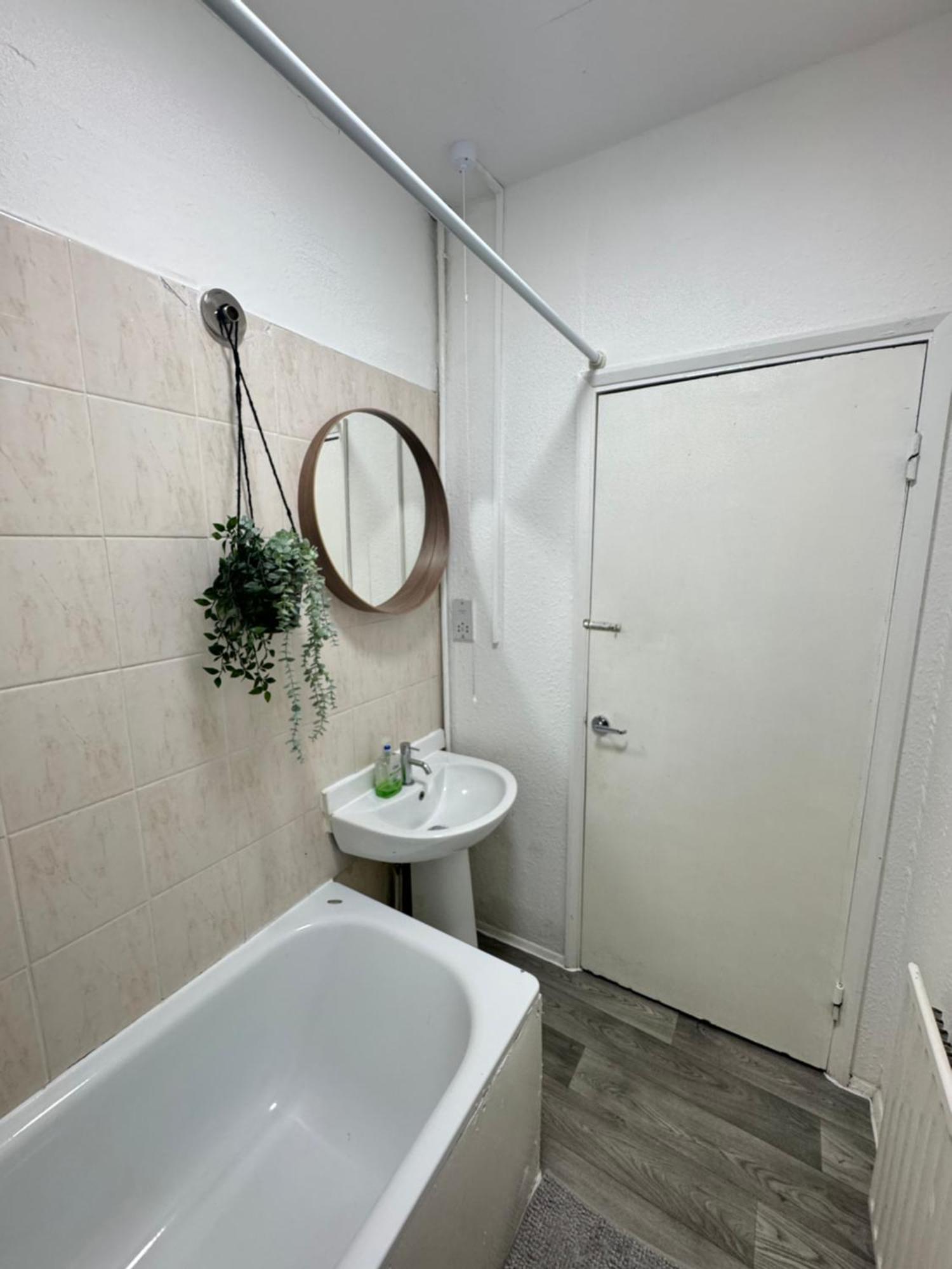 2 Bed Apt Sofa Bed Up To 6 Λονδίνο Εξωτερικό φωτογραφία
