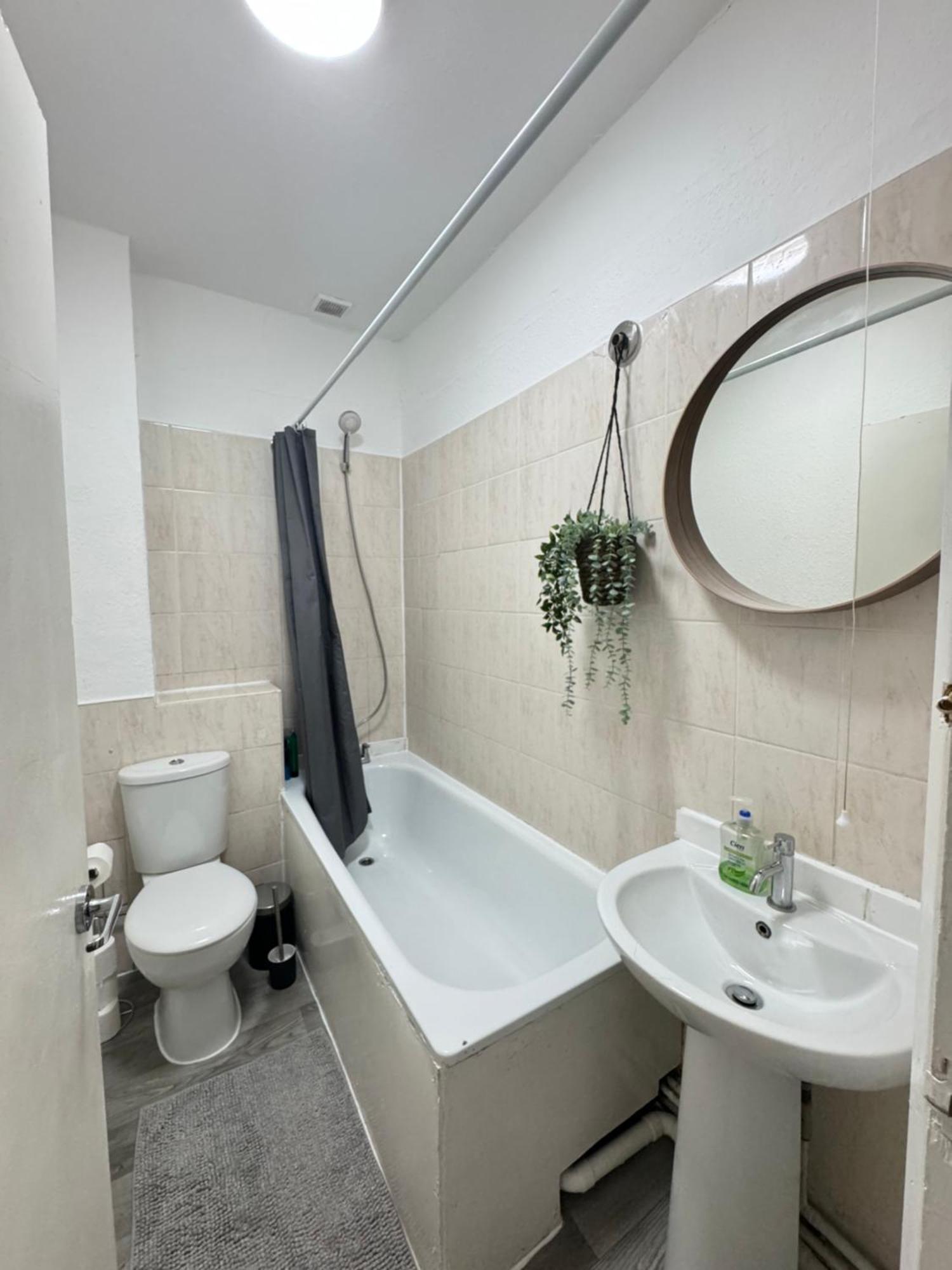 2 Bed Apt Sofa Bed Up To 6 Λονδίνο Εξωτερικό φωτογραφία