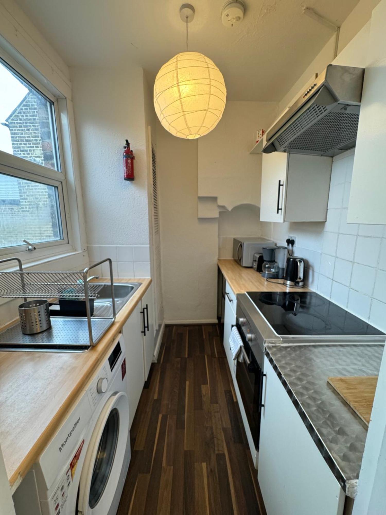 2 Bed Apt Sofa Bed Up To 6 Λονδίνο Εξωτερικό φωτογραφία