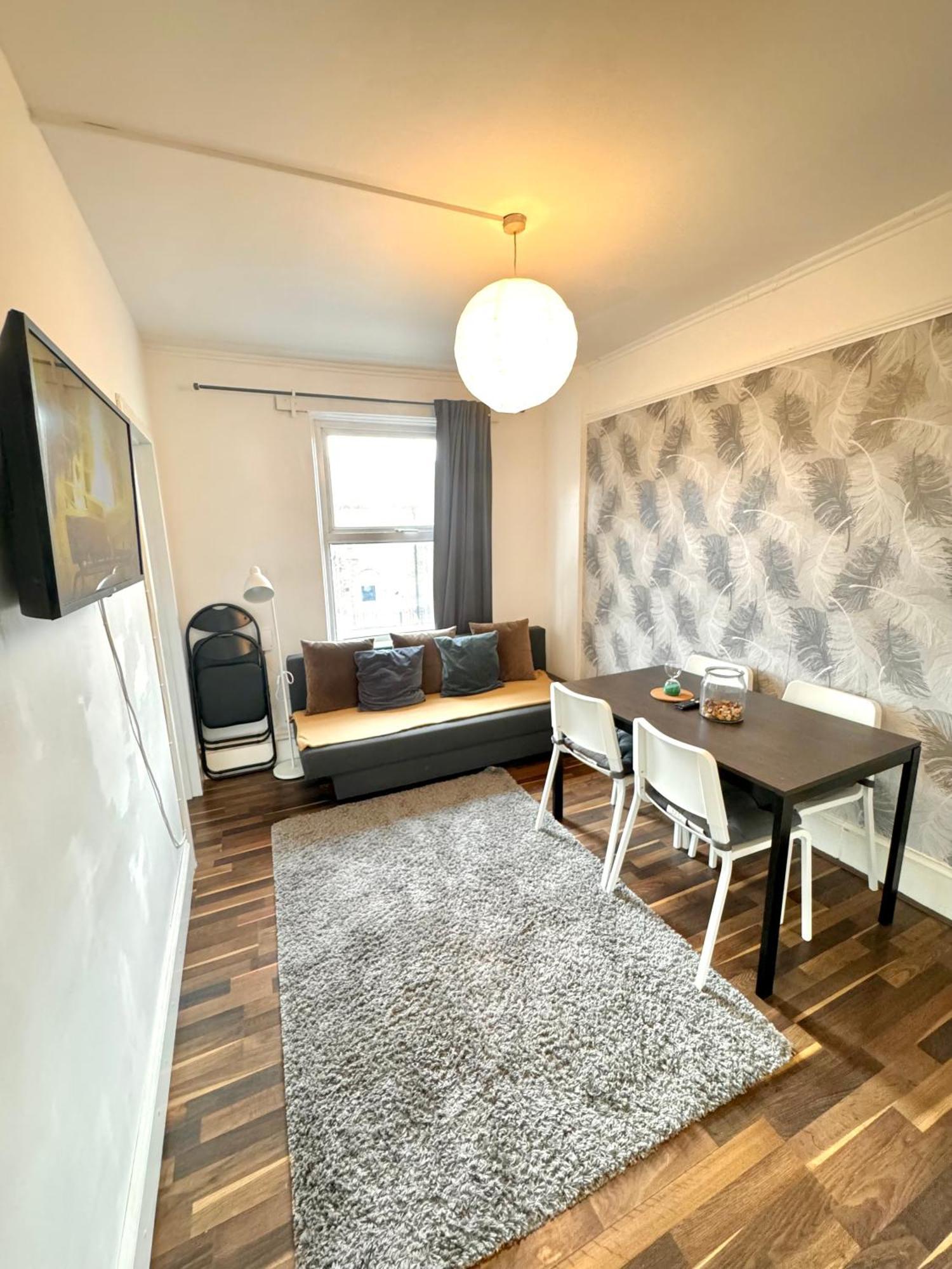 2 Bed Apt Sofa Bed Up To 6 Λονδίνο Εξωτερικό φωτογραφία