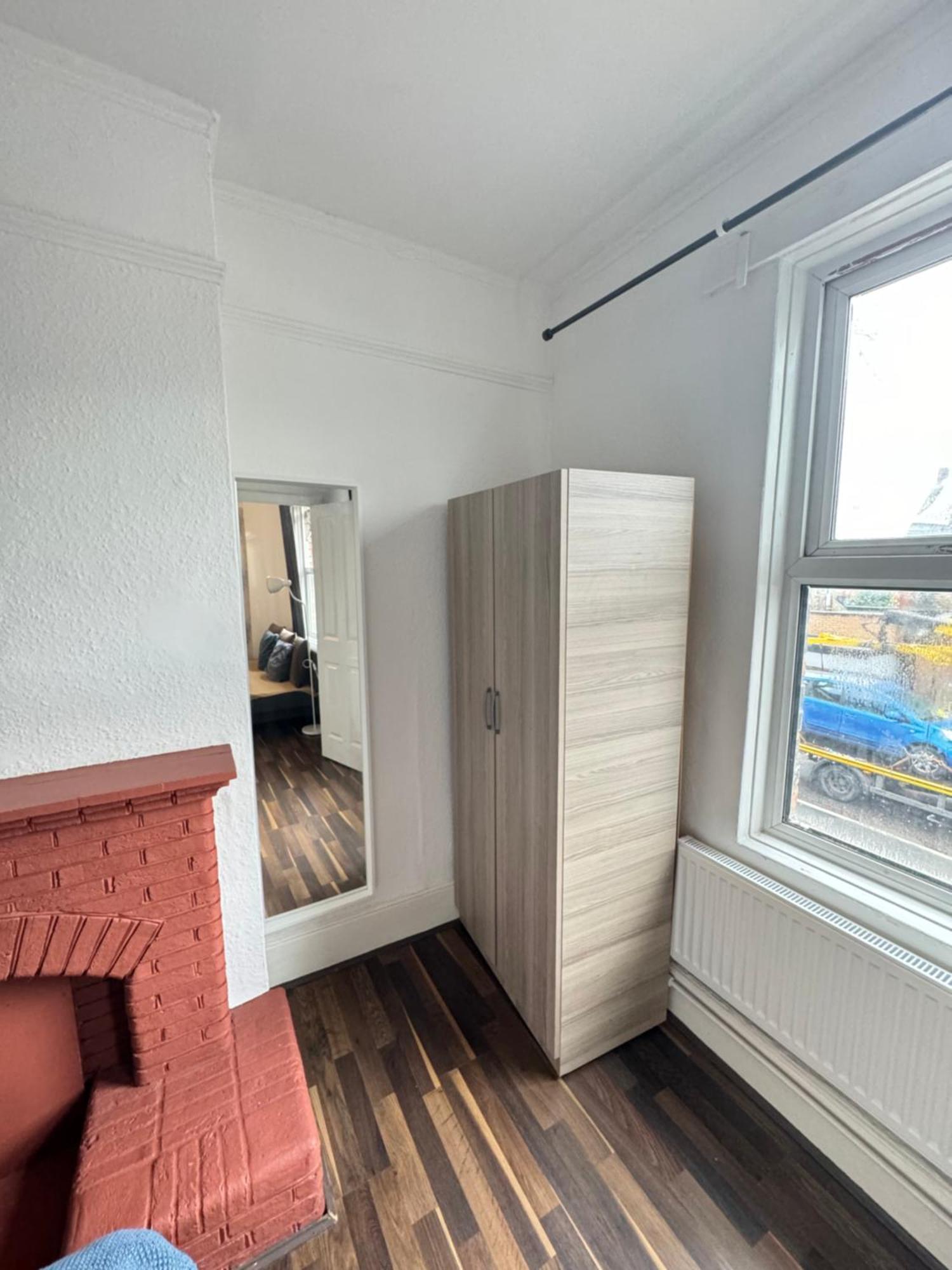 2 Bed Apt Sofa Bed Up To 6 Λονδίνο Εξωτερικό φωτογραφία