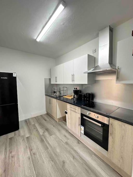 2 Bed Apt Sofa Bed Up To 6 Λονδίνο Εξωτερικό φωτογραφία