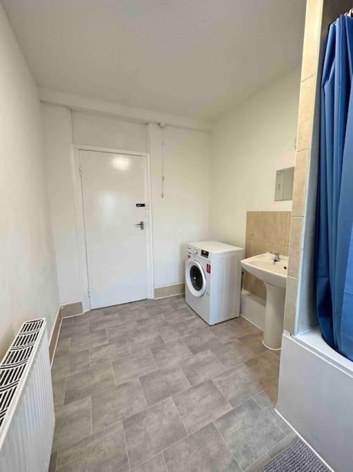 2 Bed Apt Sofa Bed Up To 6 Λονδίνο Εξωτερικό φωτογραφία